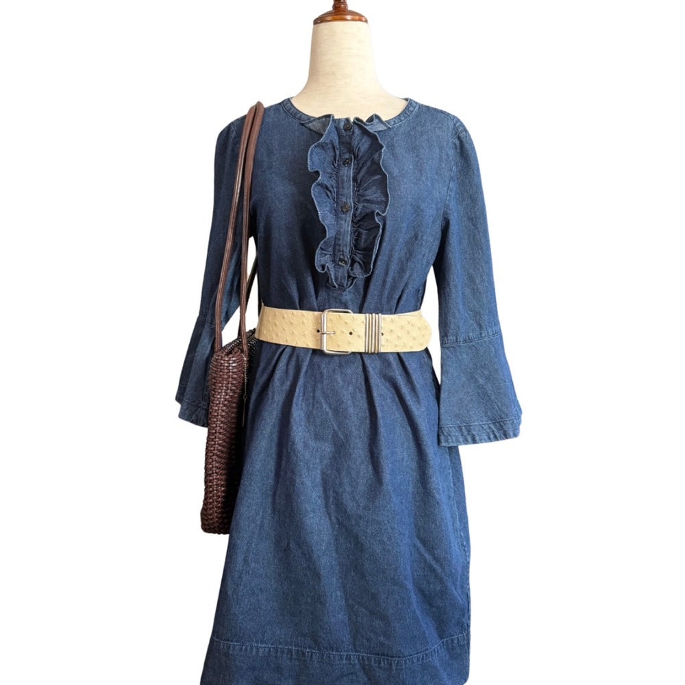 Draper James Soft Western Denim Ruffle
Dress‎ Bell Sleeve 70s Inspo Midi